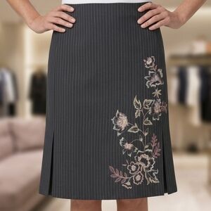 Ann Taylor LOFT Vintage Floral Embroidered Pinstripe Wool Blend Skirt 8 Pleated